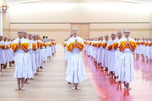 ภาพ No.215779:วันเสาร์ที่ 5 เมษายน พ.ศ. 2568 พิธีขอบรรพชา พิธีขอสรณคมน์และศีล  พิธีขอนิสสัย พิธีถวายบาตร ในโครงการบรรพชาสามเณรฟื้นฟูพระพุทธศาสนาทั่วไทย , โครงการหน่อแก้วเปรียญธรรม รุ่นที่ 13 ,  โครงการสามเณรยุวธรรมทายาท รุ่นที่ 33 , โครงการสามเณรมัชฌิมธรรมทายาท รุ่นที