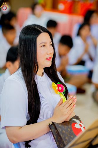 ภาพ No.195209:พิธีทอดผ้าป่าทำนุบำรุงศาสนสถาน ณ วัดพรสวรรค์ ต.หนองบ่อ อ.สองพี่น้อง จ.สุพรรณบุรี ในโครงการธรรมยาตรา กตัญญูบูชา มหาปูชนียาจารย์ พระมงคลเทพมุนี(สด จนฺทสโร) พระผู้ปราบมาร อนุสรณ์สถาน 7 แห่ง ปีที่ 13 วันที่ 13 มกราคม พ.ศ. 2568