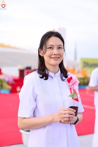 ภาพ No.252900:วันที่ 10 ตุลาคม พ.ศ. 2568 พิธีปลูกต้นทรัพย์บานชื่น ณ ลานธรรม วัดพระธรรมกาย