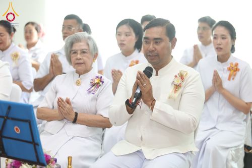 ภาพ No.290327:วันอังคารที่ 6 มกราคม พ.ศ. 2569 พิธีเจริญพุทธมนต์ ปฏิบัติธรรม มอบทุนการศึกษา ถวายสังฆทาน 142 วัด ณ ศูนย์ปฏิบัติธรรมพระมงคลเทพมุนี อ.สองพี่น้อง จ.สุพรรณบุรี