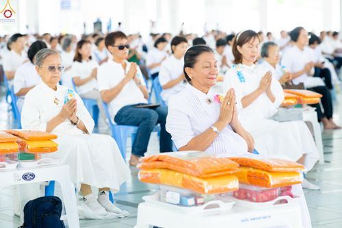 ภาพ No.343092:วันที่ 13 สิงหาคม พ.ศ.2569 พิธีบุพเปตพลี ครั้งที่ 186 ร่วมอุทิศส่วนกุศล แด่หมู่ญาติผู้ล่วงลับไปแล้ว และเป็นปัจจัยสนับสนุน การเผยแผ่พระพุทธศาสนา ณ หอฉันคุณยายอาจารย์ วัดพระธรรมกาย