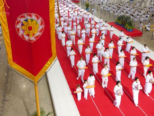 ภาพ No.65305:พิธีทอดผ้าป่า ในวันอาทิตย์ต้นเดือนที่ 4 ธันวาคม พ.ศ. 2565 ณ วัดพระธรรมกาย จ.ปทุมธานี