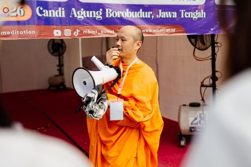 ภาพ No.331278:วันที่ 29 พฤษภาคม พ.ศ.2569 MBMI Tangerang (Majelis Agama Buddha Mahanikaya)  ได้มีการเตรียมงานเพื่อจัดงานวิสาขบูชานานาชาติ (ภาพชุดที่ 2)