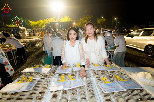 ภาพ No.294763:วันที่ 15 มกราคม พ.ศ. 2569 พิธีถวายภัตตาหารเป็นสังฆทาน แด่พระธรรมยาตรา ณ วัดโบสถ์บน ต.บางคูเวียง จ.นนทบุรี อนุสรณ์สถานลำดับที่ 4 สถานที่เกิดด้วยกายธรรม ในโครงการธรรมยาตรา กตัญญูบูชา มหาปูชนียาจารย์ พระมงคลเทพมุนี(สด จนฺทสโร) พระผู้ปราบมาร อนุสรณ์สถาน 7 แ