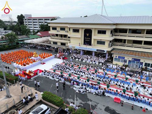 ภาพ No.346977:วันอาทิตย์ที่ 30 สิงหาคม พ.ศ. 2569  พิธีทำบุญตักบาตรพระ 123 รูป เนื่องในโอกาสครบรอบ 122 ปี แห่งการก่อตั้งอำเภอคลองหลวง จังหวัดปทุมธานี ณ บริเวณหน้าที่ว่าการอำเภอคลองหลวง