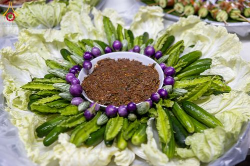 ภาพ No.293725:วันที่ 14 มกราคม พ.ศ. 2569  พิธีถวายภัตตาหารเป็นสังฆทาน แด่พระธรรมยาตรา  ณ วัดสองพี่น้อง ต.ต้นตาล อ.สองพี่น้อง จ.สุพรรณบุรี  ในโครงการธรรมยาตรา กตัญญูบูชา มหาปูชนียาจารย์  พระมงคลเทพมุนี(สด จนฺทสโร) พระผู้ปราบมาร  อนุสรณ์สถาน 7 แห่ง ปีที่ 14