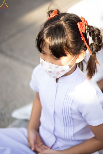 ภาพ No.73404:พิธีจุดประทีปถวายเป็นพุทธบูชา และบูชาธรรมมหาปูชนียาจารย์ ในโครงการธรรมยาตรากตัญญูบูชา มหาปูชนียาจารย์ พระมงคลเทพมุนี(สด จนฺทสโร) พระผู้ปราบมาร ปีที่ 11 ณ อนุสรณ์สถานลำดับที่ 4 สถานที่เกิดด้วยกายธรรม วัดโบสถ์ (บน) บางคูเวียง อ.บางกรวย จ.นนทบุรี วันที่ 21 