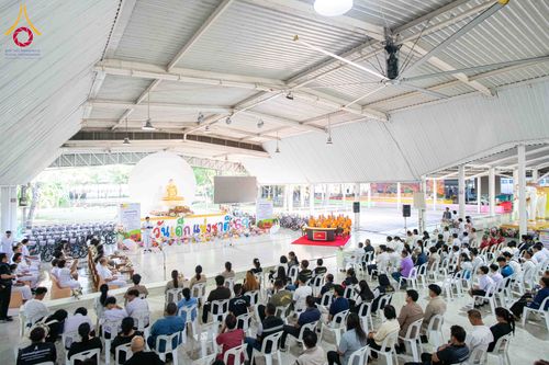 ภาพ No.290938:วันจันทร์ที่ 5 มกราคม พ.ศ. 2569  วัดพระธรรมกาย มูลนิธิธรรมกาย  จัดพิธีมอบของขวัญสนับสนุนการจัดกิจกรรมงานวันเด็กแห่งชาติ ประจำปี พ.ศ. 2569 ให้แก่องค์กรภาคีเครือข่ายกว่า 200 องค์กร ณ วัดพระธรรมกาย อ.คลองหลวง จ.ปทุมธานี