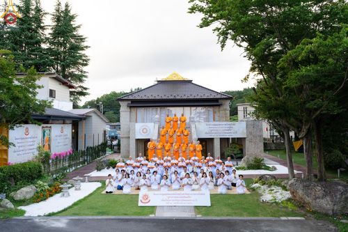 ภาพ No.147627:พิธีตัดปอยผม ขอขมา มอบบาตร ผ้าไตร โครงการปฐมอุปสมบท สมโภชอุโบสถ บูชาธรรม 80 ปี หลวงพ่อธัมมชโย ณ วัดพระธรรมกายโทชิหงิ ประเทศญี่ปุ่น วันพฤหัสบดีที่ 8 สิงหาคม พ.ศ. 2567