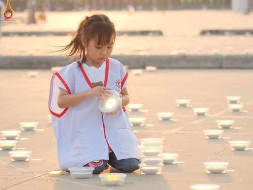 ภาพ No.208282:V.55 สารพัดV สารพัดดี ที่วัดพระธรรมกาย ในโครงการธรรมยาตรา กตัญญูบูชา มหาปูชนียาจารย์ พระมงคลเทพมุนี (สด จนฺทสโร) พระผู้ปราบมาร อนุสรณ์สถาน 7 แห่ง ปีที่ 13 ระหว่างวันที่ 2-31 มกราคม พ.ศ. 2568