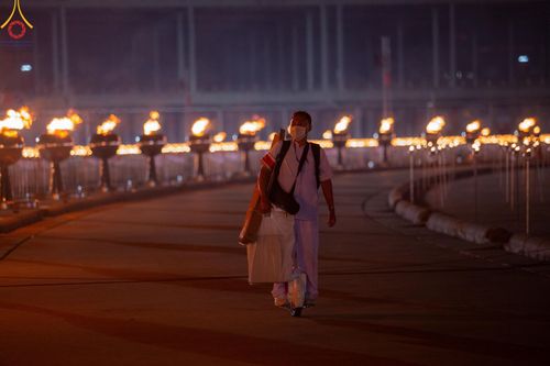 ภาพ No.125563:V.27 มาฆะ สาธุ  การรับบุญเตรียมงาน ปฎิบัติงาน เก็บงาน ของเจ้าหน้าที่หน่วยงานต่างๆ เพื่อวันมาฆบูชา วันเสาร์ที่ 24 กุมภาพันธ์  พ.ศ. 2567 ณ วัดพระธรรมกาย จ.ปทุมธานี