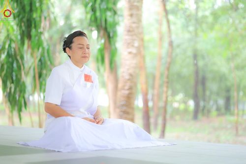 ภาพ No.158473:โครงการอบรมอุบาสก อุบาสิกาแก้ว  ตัวแทนทอดกฐิน 30,000 วัด ทั่วไทย บูชาธรรม 80 ปี หลวงพ่อธัมมชโย ระหว่างวันที่ 20-22 กันยายน พ.ศ. 2567 ณ จังหวัดบุรีรัมย์ รุ่นที่ 3