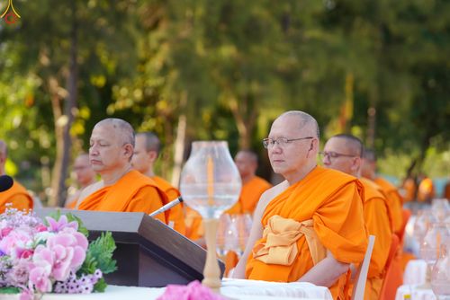 ภาพ No.291978:วันที่ 10 มกราคม พ.ศ. 2569 พิธีจุดประทีปถวายเป็นพุทธบูชา และบูชาธรรมมหาปูชนียาจารย์  ณ อนุสรณ์สถานคลองบางนางแท่น อ.สามพราน จ.นครปฐม ในโครงการธรรมยาตรา กตัญญูบูชา มหาปูชนียาจารย์ พระมงคลเทพมุนี(สด จนฺทสโร) พระผู้ปราบมาร อนุสรณ์สถาน 7 แห่ง ปีที่ 14