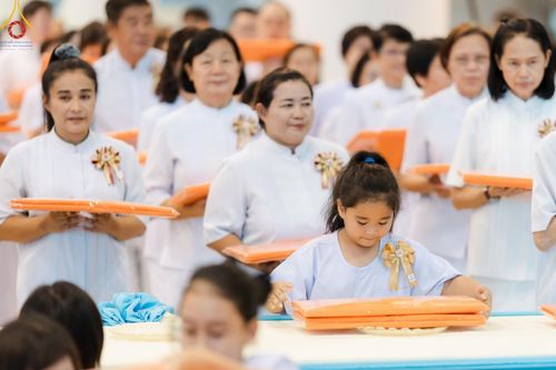 ภาพ No.160281:พิธีทอดผ้าป่าสมทบกฐินวัดพระธรรมกาย และสมทบกฐิน 30,000 วัดทั่วไทย ครั้งที่ 3 ณ สภาธรรมกายสากล วัดพระธรรมกาย วันพฤหัสบดีที่ 10 ตุลาคม พ.ศ. 2567