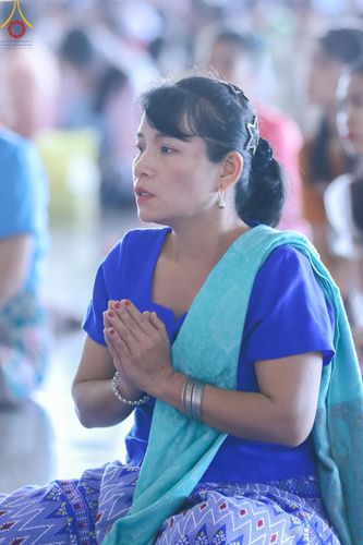 ภาพ No.177734:พิธีตักบาตรและพิธีบูชาข้าวพระ ในวันอาทิตย์ต้นเดือนที่ 1 ธันวาคม พ.ศ. 2567 ณ สภาธรรมกายสากล วัดพระธรรมกาย