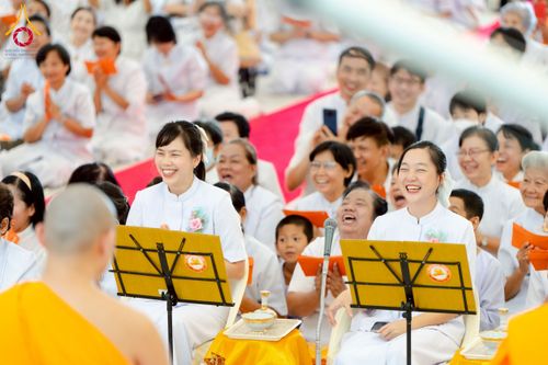 ภาพ No.223898:วันอาทิตย์ที่ 11 พฤษภาคม พ.ศ. 2568 พิธีอุปสมบทสามเณรเปรียญธรรมอุปสมบทอุทิศชีวิต 9 รูป อุบาสก 1 ท่าน ณ อุโบสถพระไตรปิฏกวัดพระธรรมกาย