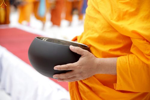 ภาพ No.245407:วันอาทิตย์ที่ 14 กันยายน พ.ศ. 2568 ตักบาตรพระ 555 รูป มหากุศล  น้อมถวายเป็นพุทธบูชา ณ หอนาฬิกาเบตง อ.เบตง จ.ยะลา