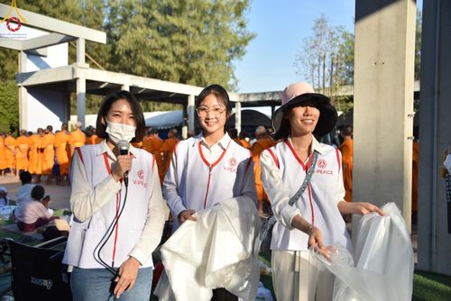 ภาพ No.107803:V.4 ทุ่มใจ การเตรียมงาน เก็บงาน การรับบุญของเจ้าหน้าที่หน่วยงานต่างๆ เพื่อโครงการธรรมยาตรา กตัญญูบูชามหาปูชนียาจารย์ พระมงคลเทพมุนี (สด จนฺทสโร) พระผู้ปราบมาร อนุสรณ์สถาน 7 แห่ง ปีที่ 12 ระหว่างวันที่ 2 - 31 มกราคม พ.ศ.2567