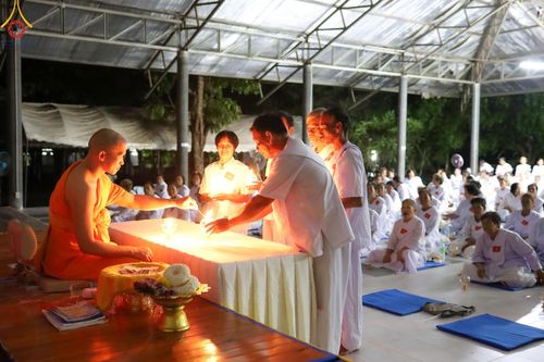 ภาพ No.158431:โครงการอบรมอุบาสก อุบาสิกาแก้ว  ตัวแทนทอดกฐิน 30,000 วัด ทั่วไทย บูชาธรรม 80 ปี หลวงพ่อธัมมชโย ระหว่างวันที่ 20-22 กันยายน พ.ศ. 2567 ณ จังหวัดบุรีรัมย์ รุ่นที่ 3