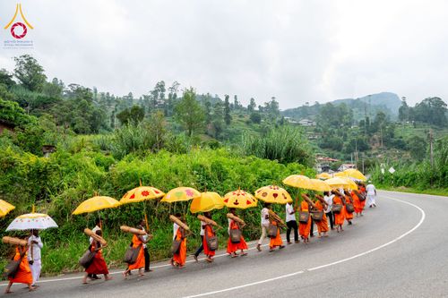ภาพ No.226408:วันที่ 7-10 พฤษภาคม พ.ศ. 2568 โครงการเดินธรรมยาตรา สยาม-ลังกา ธรรมยาตรา ฉลองเทศกาลวิสาขบูชาแห่งชาติ ศรีลังกา บูชาธรรม 81 ปี หลวงพ่อธัมมชโย เมืองนูวราอิลิยา ประเทศศรีลังกา