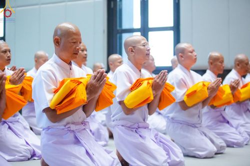 ภาพ No.156822:พิธีบรรพชาอุปสมบท ธรรมทายาท โครงการอุปสมบทหมู่บูชาธรรมครบรอบ 107 ปี วันครูผู้ค้นพบวิชชาธรรมกาย ณ โบสถ์พระไตรปิฏก วัดพระธรรมกาย วันเสาร์ที่ 14 กันยายน พ.ศ. 2567