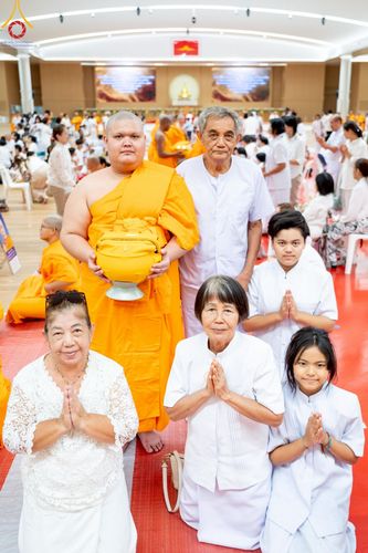 ภาพ No.217350:วันเสาร์ที่ 12 เมษายน พ.ศ. 2568 พิธีบรรพชา พิธีขอศีลและขอนิสสัย พิธีมอบบาตร ในโครงการอุปสมบทหมู่ บูชาธรรมหลวงพ่อธัมมชโย, โครงการธรรมทายาท ระดับอุดมศึกษา รุ่นที่ 52 ,  โครงการบวชพระนานาชาติ AEC & WAB CEO รุ่นที่ 4 ณ วัดพระธรรมกาย