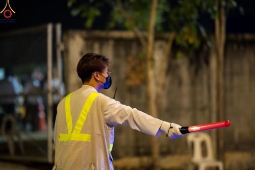 ภาพ No.117194:V.16 เป็นทีม การเตรียมงาน เก็บงาน การรับบุญของเจ้าหน้าที่หน่วยงานต่างๆ เพื่อโครงการธรรมยาตรา กตัญญูบูชามหาปูชนียาจารย์ พระมงคลเทพมุนี (สด จนฺทสโร) พระผู้ปราบมาร อนุสรณ์สถาน 7 แห่ง ปีที่ 12 ระหว่างวันที่ 2 - 31 มกราคม พ.ศ. 2567