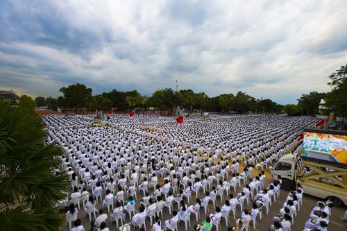 ภาพ No.2951:พิธีตอกเสาเข็มอาคารคุณยายอาจารย์ฯ “หนึ่งไม่มีสอง”