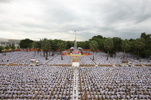 ภาพ No.2959:พิธีตอกเสาเข็มอาคารคุณยายอาจารย์ฯ “หนึ่งไม่มีสอง”