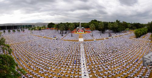 ภาพ No.2963:พิธีตอกเสาเข็มอาคารคุณยายอาจารย์ฯ “หนึ่งไม่มีสอง”