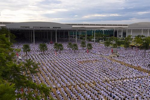 ภาพ No.2961:พิธีตอกเสาเข็มอาคารคุณยายอาจารย์ฯ “หนึ่งไม่มีสอง”