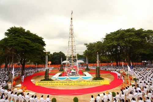 ภาพ No.2992:พิธีตอกเสาเข็มอาคารคุณยายอาจารย์ฯ “หนึ่งไม่มีสอง”