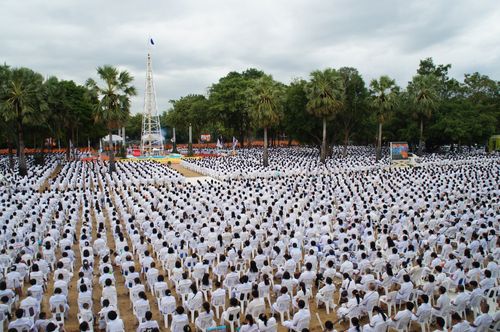 ภาพ No.3019:พิธีตอกเสาเข็มอาคารคุณยายอาจารย์ฯ “หนึ่งไม่มีสอง”