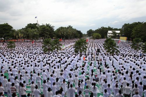 ภาพ No.3024:พิธีตอกเสาเข็มอาคารคุณยายอาจารย์ฯ “หนึ่งไม่มีสอง”