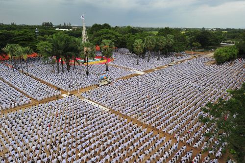 ภาพ No.3031:พิธีตอกเสาเข็มอาคารคุณยายอาจารย์ฯ “หนึ่งไม่มีสอง”