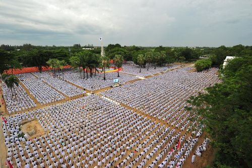 ภาพ No.3032:พิธีตอกเสาเข็มอาคารคุณยายอาจารย์ฯ “หนึ่งไม่มีสอง”