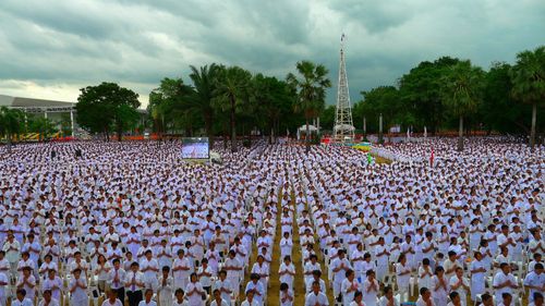 ภาพ No.3038:พิธีตอกเสาเข็มอาคารคุณยายอาจารย์ฯ “หนึ่งไม่มีสอง”