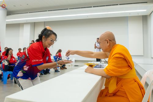 ภาพ No.321116:วันที่ 10 เมษายน พ.ศ.2569 โครงการส่งเสริมและสนับสนุนการเรียนรู้สำหรับผู้สูงอายุ ประจำปีงบประมาณ พ.ศ.2569 จัดโดย ฝ่ายสังคมสงเคราะห์ กองสวัสดิการสังคม องค์การบริหารตำบลคลองสาม จ.ปทุมธานี ณ วัดพระธรรมกาย