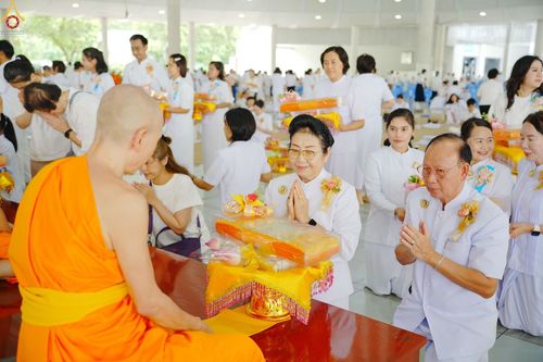 ภาพ No.348297:วันที่ 10 กันยายน พ.ศ.2569 พิธีสวดพระพุทธมนต์ และถวายภัตตาหารเป็นสังฆทาน เนื่องในวันครบ 26 ปี วันคล้ายละสังขาร คุณยายอาจารย์มหารัตนอุบาสิกาจันทร์ ขนนกยูง ณ หอฉันคุณยายอาจารย์ฯ วัดพระธรรมกาย