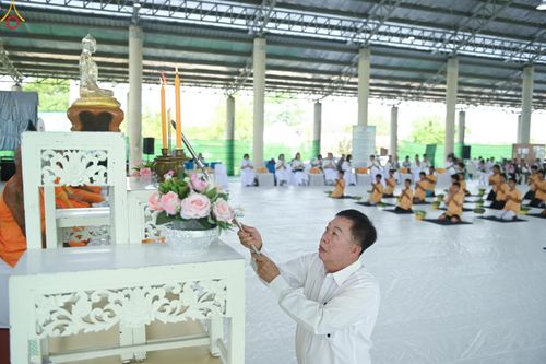 ภาพ No.317321:วันอาทิตย์ที่ 29 มีนาคม พ.ศ. 2569 พิธีตัดปอยผมยุวธรรมทายาท โครงการบรรพชาสามเณรฟื้นฟูพระพุทธศาสนา (ภาคฤดูร้อน) ปิดเทอมเติมธรรม ณ ศูนย์ปฏิบัติธรรมวิหารแดง จ.สระบุรี