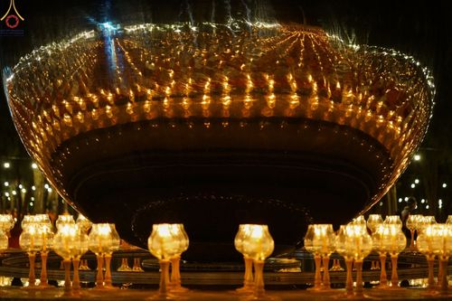 ภาพ No.69543:พิธีจุดประทีปถวายเป็นพุทธบูชา และบูชาธรรมมหาปูชนียาจารย์ ในโครงการธรรมยาตรากตัญญูบูชา มหาปูชนียาจารย์ พระมงคลเทพมุนี(สด จนฺทสโร) พระผู้ปราบมาร ปีที่ 11 ณ อนุสรณ์สถานมหาวิหารพระมงคลเทพมุนี อ.สองพี่น้อง จ.สุพรรณบุรี