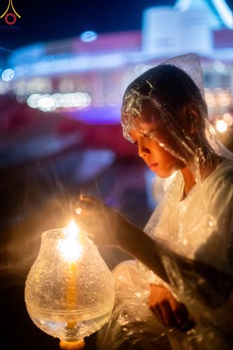 ภาพ No.89337:พิธีประดิษฐานรูปหล่อทองคำ  คุณยายอาจารย์มหารัตนอุบาสิกาจันทร์ ขนนกยูง ภายในมหาวิหารคุณยายอาจารย์ฯ เนื่องในวันครูผู้ค้นพบวิชชาธรรมกาย วันศุกร์ที่ 29 กันยายน พ.ศ. 2566 ณ วัดพระธรรมกาย จ.ปทุมธานี