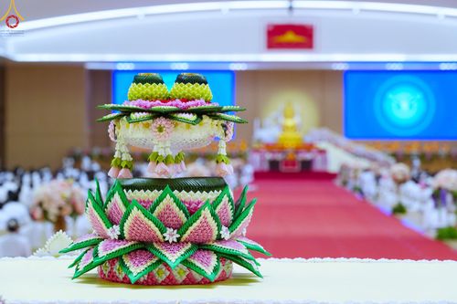 ภาพ No.84692:พิธีบรรจุพระบรมสารีริกธาตุภายในเกตุดอกบัวตูม องค์พระประธาน ณ ห้องแก้วสารพัดนึก 2 วัดพระธรรมกาย ในวันอาสาฬหบูชา อังคารที่ 1 สิงหาคม พ.ศ.2566