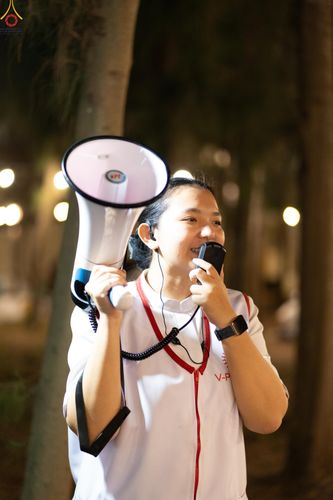 ภาพ No.301625:ภาพเบื้องหลังอาสาสมัครรวมใจ ชุดที่ 4 ในโครงการธรรมยาตรา กตัญญูบูชา มหาปูชนียาจารย์ พระมงคลเทพมุนี(สด จนฺทสโร) พระผู้ปราบมาร อนุสรณ์สถาน 7 แห่ง ปีที่ 14