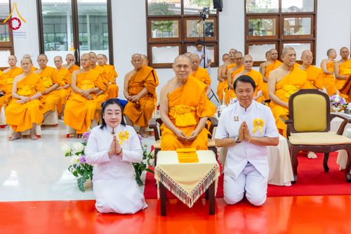 ภาพ No.316086:วันศุกร์ที่ 27 มีนาคม พ.ศ. 2569 พิธีบำเพ็ญกุศล คุณพ่อณรงค์ จินตมากุล  สิริอายุ 99 ปี 11 เดือน โยมบิดา พระครูปลัดรัตนวีรวัฒน์ (รังสฤษดิ์ อิทฺธิจินตโก) ที่ปรึกษาเจ้าคณะจังหวัดปทุมธานี เจ้าอาวาสวัดพระธรรมกาย  ณ ห้องปลูกศรัทธา 2 วัดพระธรรมกาย ปทุมธานี