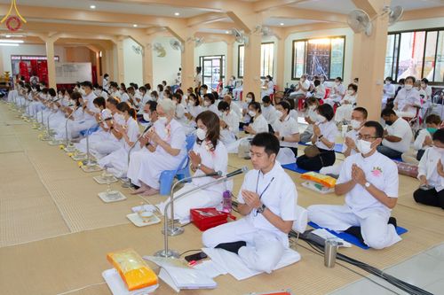 ภาพ No.72886:พิธีถวายภัตตาหารเป็นสังฆทาน แด่คณะพระธรรมยาตราฯ ในโครงการธรรมยาตรากตัญญูบูชา มหาปูชนียาจารย์ พระมงคลเทพมุนี(สด จนฺทสโร) พระผู้ปราบมาร อนุสรณ์สถาน 7 แห่ง ปีที่ 11 วันที่ 20 มกราคม พ.ศ. 2566