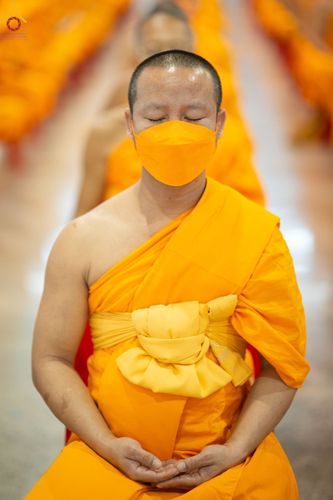 ภาพ No.65141:พิธีบูชาข้าวพระ และสาธุชนปฏิบัติธรรมร่วมกัน ในวันอาทิตย์ต้นเดือนที่ 4 ธันวาคม พ.ศ. 2565 ณ วัดพระธรรมกาย จ.ปทุมธานี