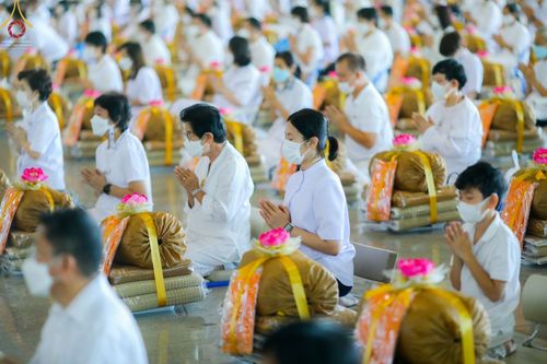 ภาพ No.66412:พิธีถวายอุปกรณ์เครื่องกันหนาว แด่คณะพระภิกษุ สามเณร วัดพระธรรมกาย วันเสาร์ที่ 10 ธันวาคม พ.ศ. 2565 ณ สภาธรรมกายสากล วัดพระธรรมกาย จ.ปทุมธานี