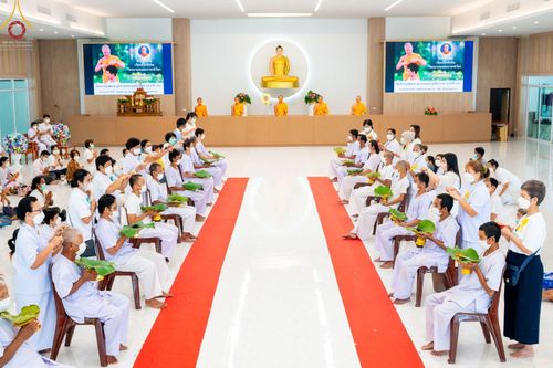 พิธีปลงผม และพิธีขอขมามอบผ้าไตร นาคธรรมทายาท ในโครงการอุปสมบทบูชาธรรม มหาปูชนียาจารย์ประจำปี 2565 ณ ศูนย์ปฏิบัติธรรมภาคใต้ บางกล่ำ จ.สงขลา วันที่ 19 พฤศจิกายน พ.ศ. 2565