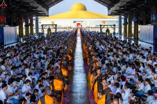 ภาพ No.306016:วันที่ 25 มกราคม พ.ศ. 2569 พิธีต้อนรับพระธรรมยาตรา วัดพระธรรมกาย(ภาพชุดที่ 4) ในโครงการธรรมยาตรา กตัญญูบูชา มหาปูชนียาจารย์ พระมงคลเทพมุนี(สด จนฺทสโร) พระผู้ปราบมาร อนุสรณ์สถาน 7 แห่ง ปีที่ 14